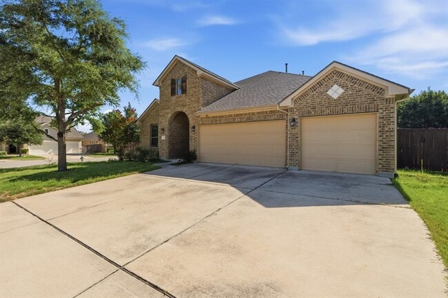 Building Photo - 2508 Hilltop Divide Ln