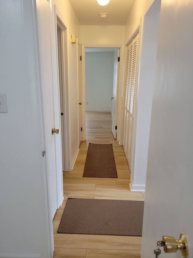 Building Photo - Nice Duplex in Havelock