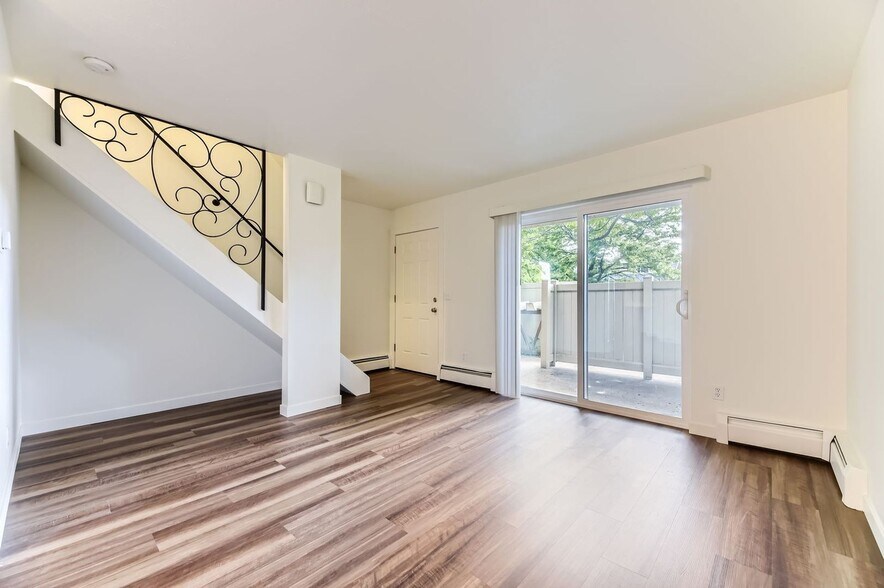 Building Photo - 2340 Walnut St