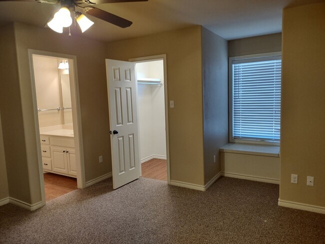 Building Photo - Prestigious 3/3/2 Home in Lubbock Cooper School District.