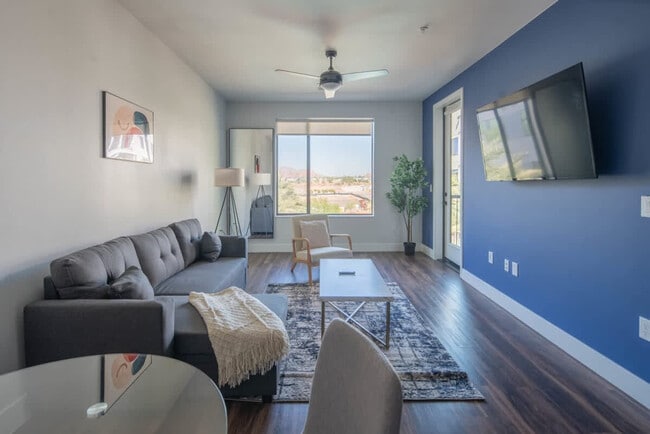 Building Photo - 701 W Rio Salado Pkwy