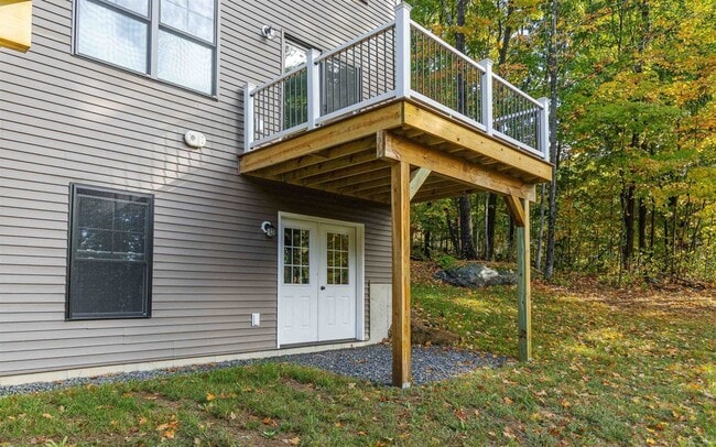 Building Photo - 359 Monadnock St