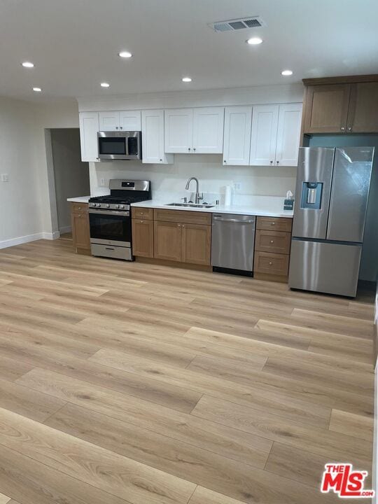 Primary Photo - 8010 Longridge Ave