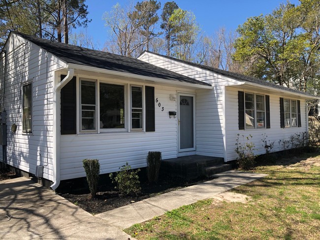 Building Photo - 503 Henderson Dr