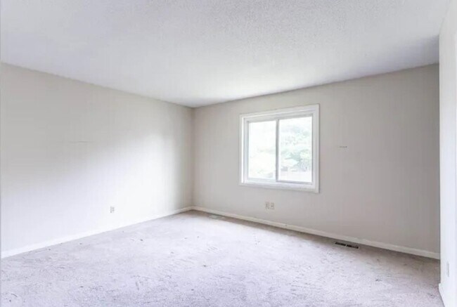 Building Photo - 4318 Whaler's Cove