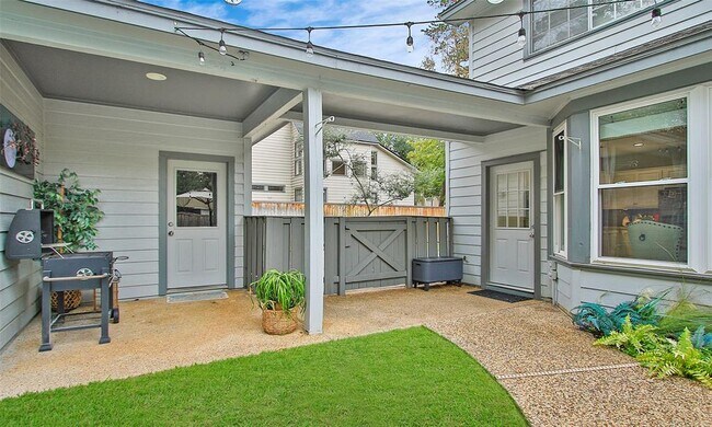 Building Photo - 98 N Cochrans Green Cir