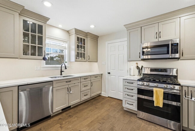 Building Photo - 720 Talmadge Ave