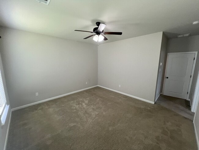 Building Photo - Charming 4 Bedroom, 2 bath Home in Gonzale...