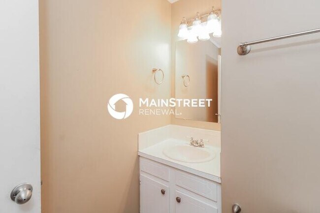 Building Photo - 3 Bedroom Pet-Friendly Home in Jamestown, ...