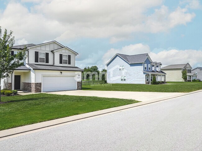 Building Photo - 600 Drema Ct