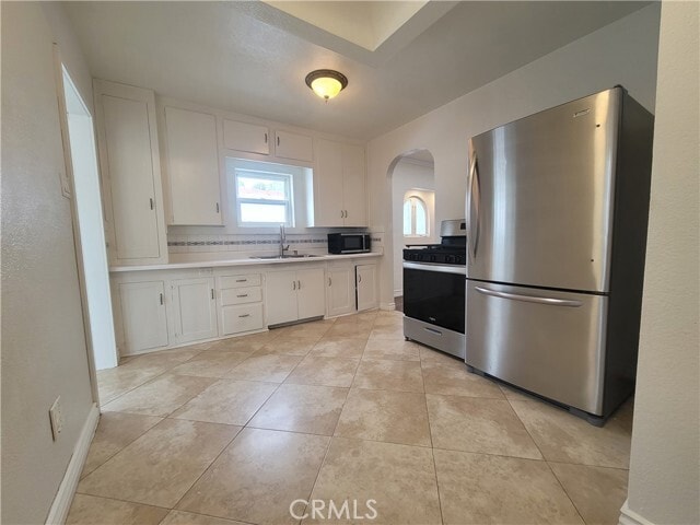 Building Photo - 628 Harding Dr