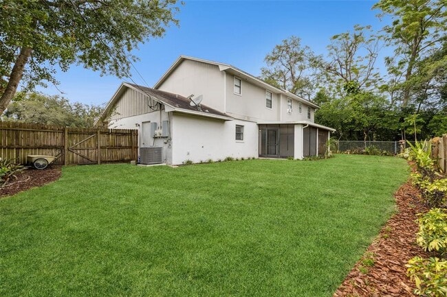 Building Photo - 110 Northwood Dr