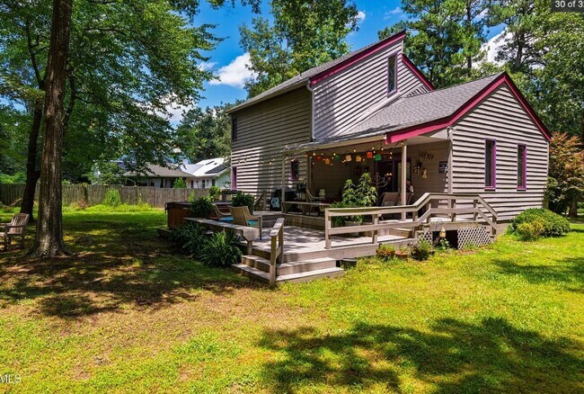 Building Photo - Beautiful & Spacious 3 Bedroom 3 Baths