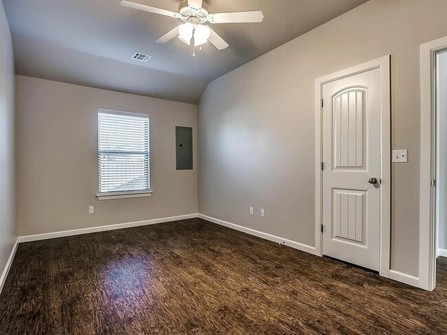 Building Photo - 4613 Castle Bay Cove