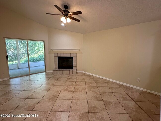 Building Photo - 2923 Pebble Creek St