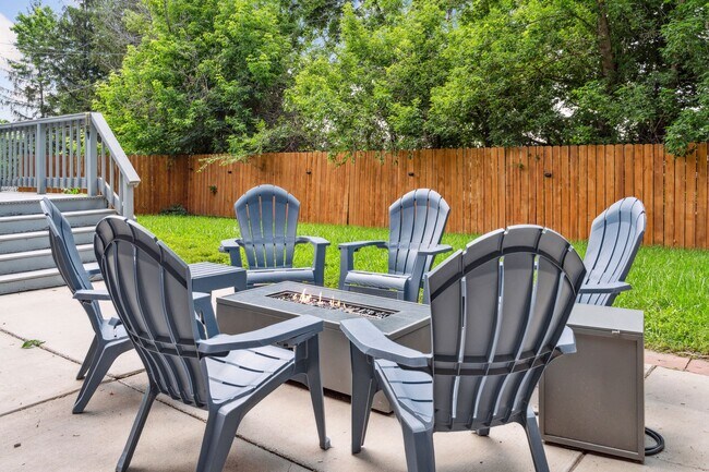 Building Photo - 8694 W 67th Pl