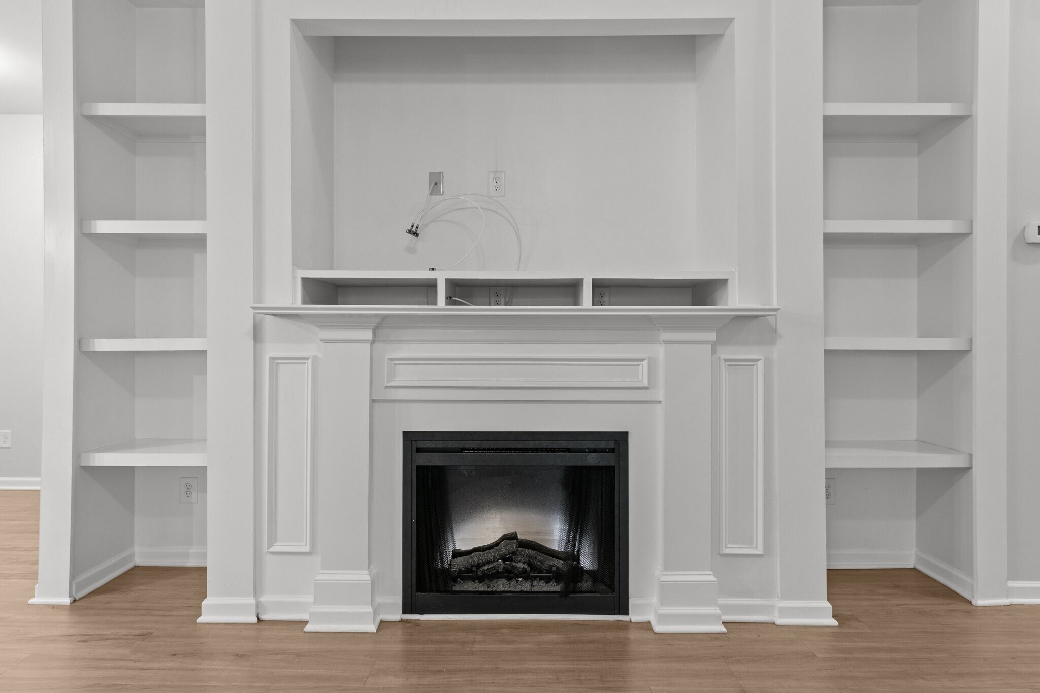 Building Photo - 6471 Chamblee Dr