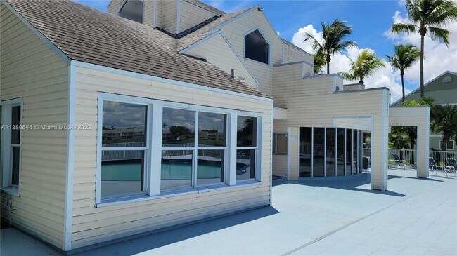 Building Photo - 3453 NW 44th St