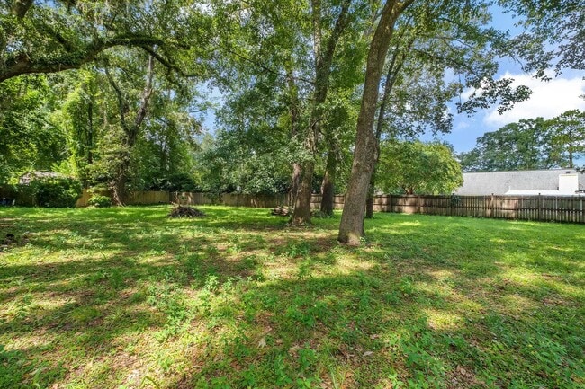 Building Photo - 6708 Chant Trail