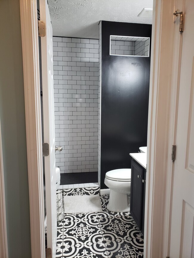 Adorable second bathroom is totally updated. - 820 Laramie Ct