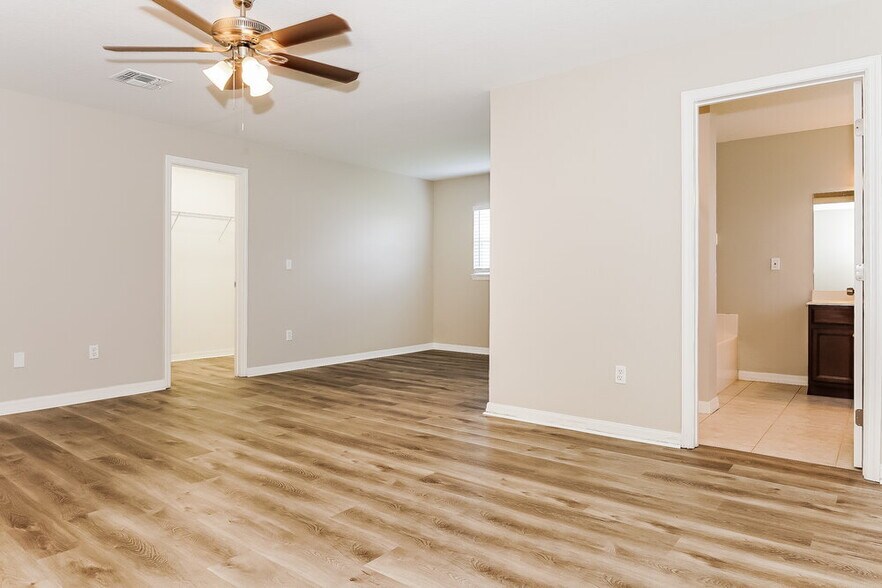 Building Photo - 217 Casa Marina Pl