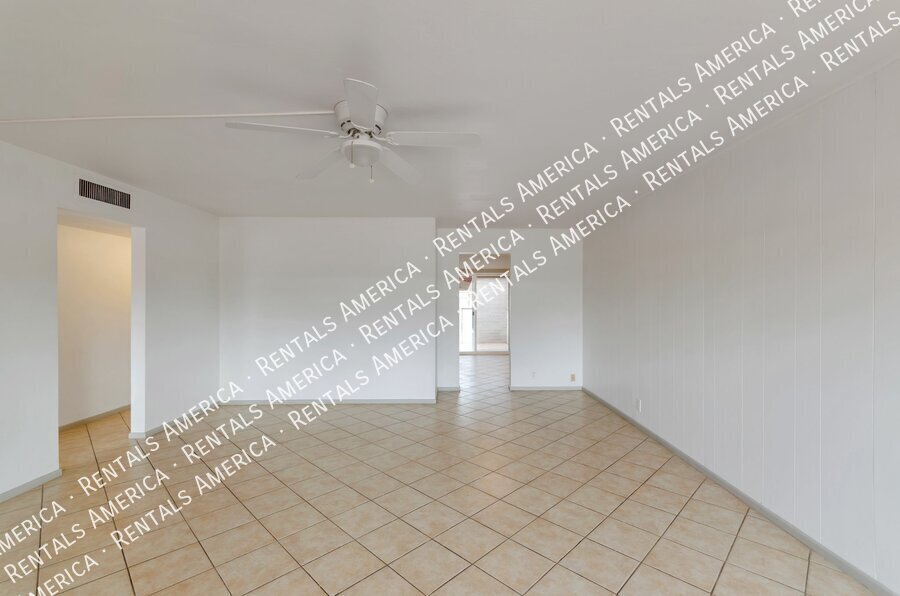 Building Photo - 5821 E North St