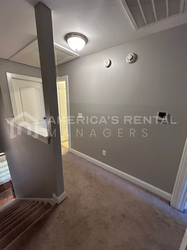 Building Photo - Home for rent in Hoover! View with 48 Hours Notice!