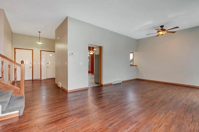 Building Photo - 813 8th St N