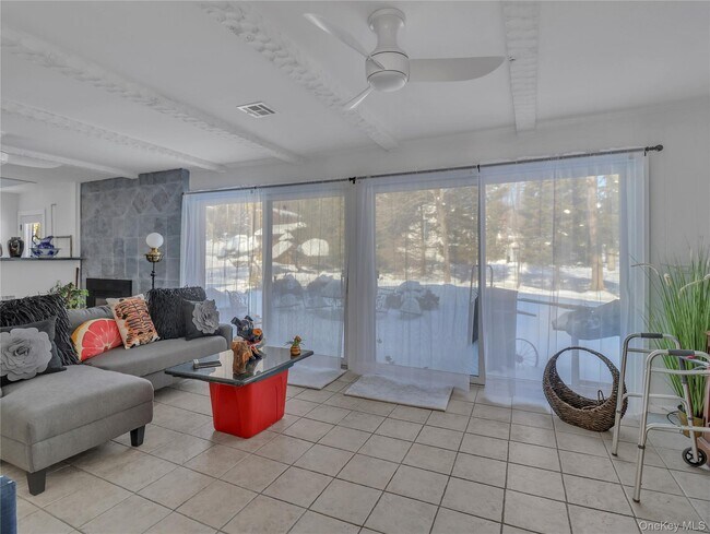 Building Photo - 6 Kenbar Rd