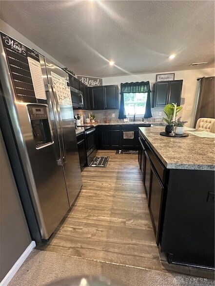 Building Photo - 2652 Kingman Dr