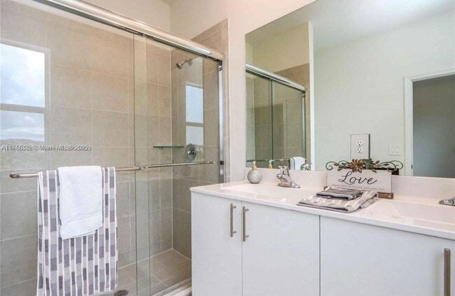 Building Photo - 26459 SW 148th Ave