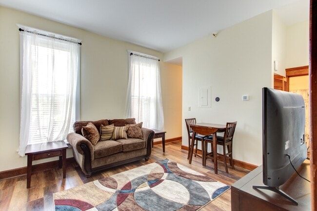 Interior Photo - The Rathbone Apartments