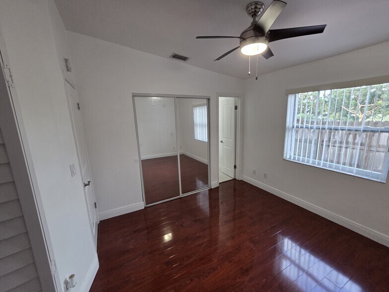 Building Photo - 20845 Grouper Dr