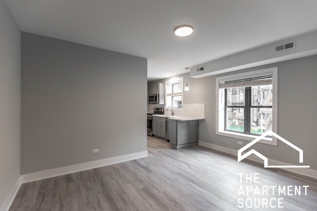 Building Photo - 1137 Oak Ave