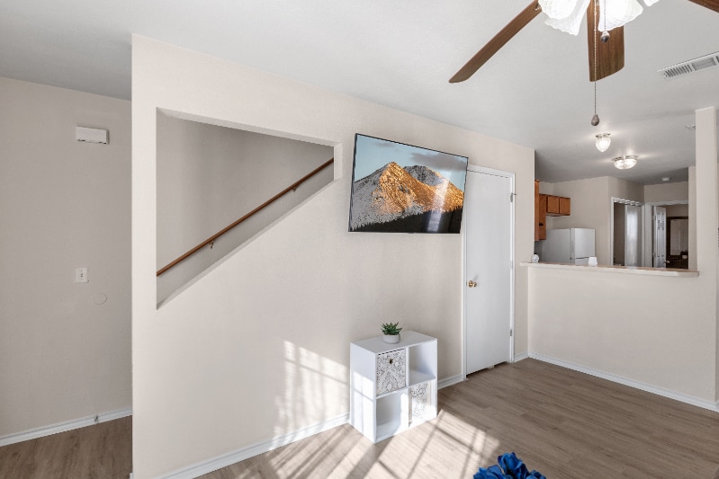 Building Photo - 2803 Vernice Loop