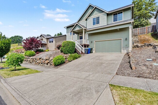 Building Photo - 3 bed, 2 bath home in West Salem's Brush College neighborhood