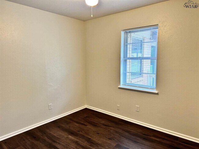 Building Photo - 4609 Tammy Dr