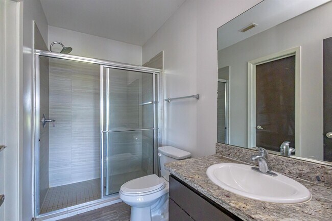 Building Photo - 502 Shiloh Dr