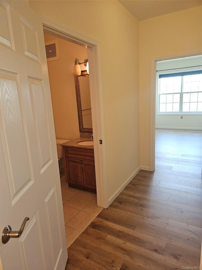 Building Photo - 934 Tower Ridge Cir