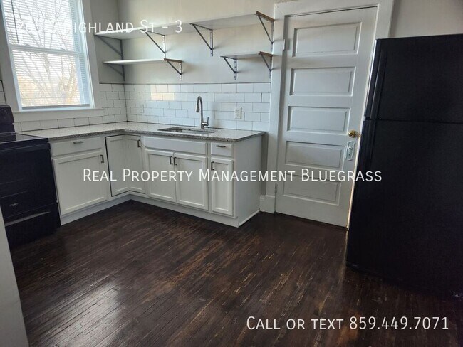 Building Photo - 265 S Highland St