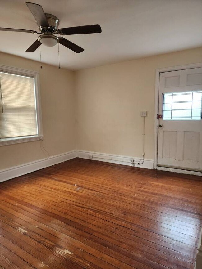 Building Photo - 1211 Gilpin Ave