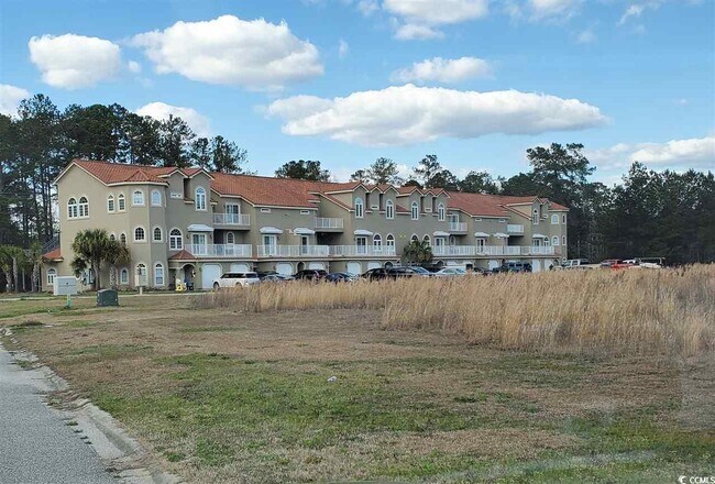 Primary Photo - 300 Granada St