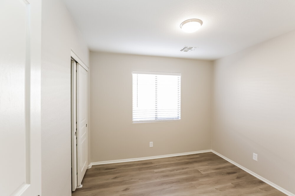 Building Photo - 8156 W Hammond Ln