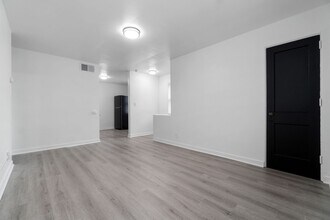 Building Photo - Coming this February: 1BR Townhouse in Midland, PA!!