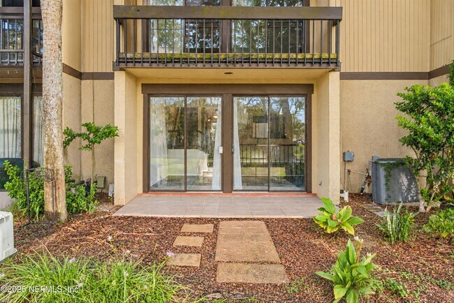 Building Photo - 7703 Las Palmas Way