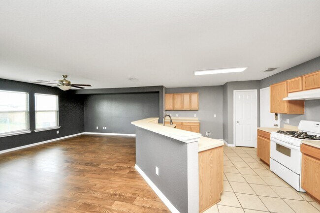 Building Photo - 3314 Fountain Hills Dr