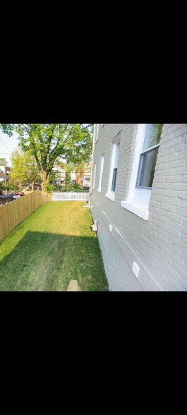 Building Photo - 6409 7th St NW