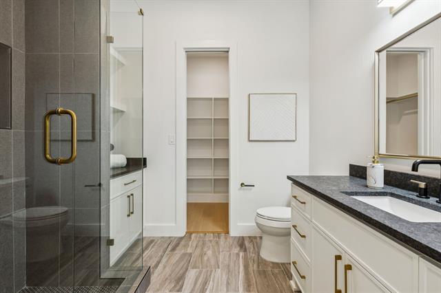 Building Photo - 3630 Mid Pines Dr