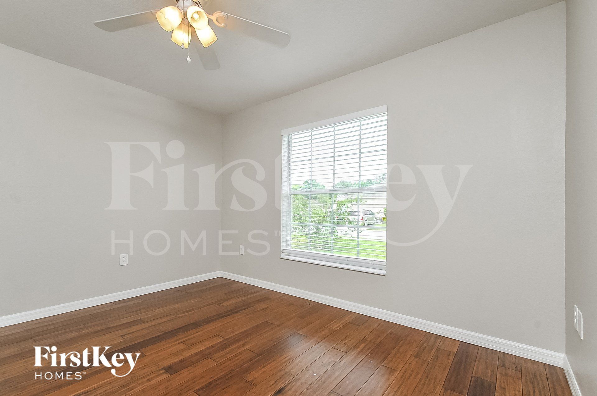 Building Photo - 5203 Ashwood Dr