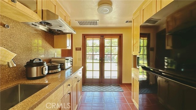 Building Photo - 2051 Fair Oaks Ave